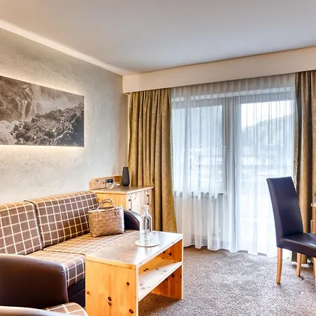 Hotel Habicher Hof 4-Sterne-Superior Oetz Zimmer foto