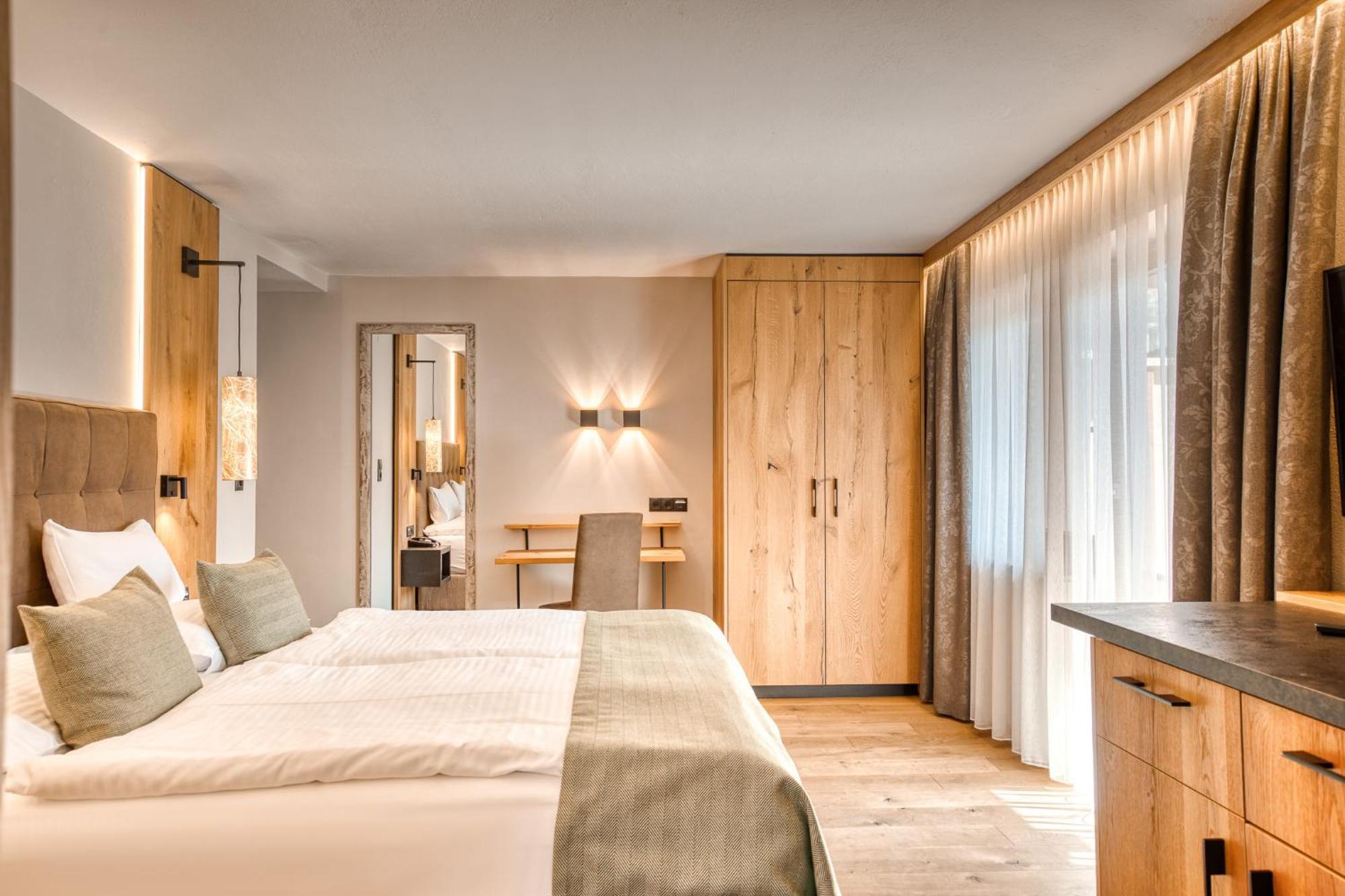 Hotel Habicher Hof 4 Oetz